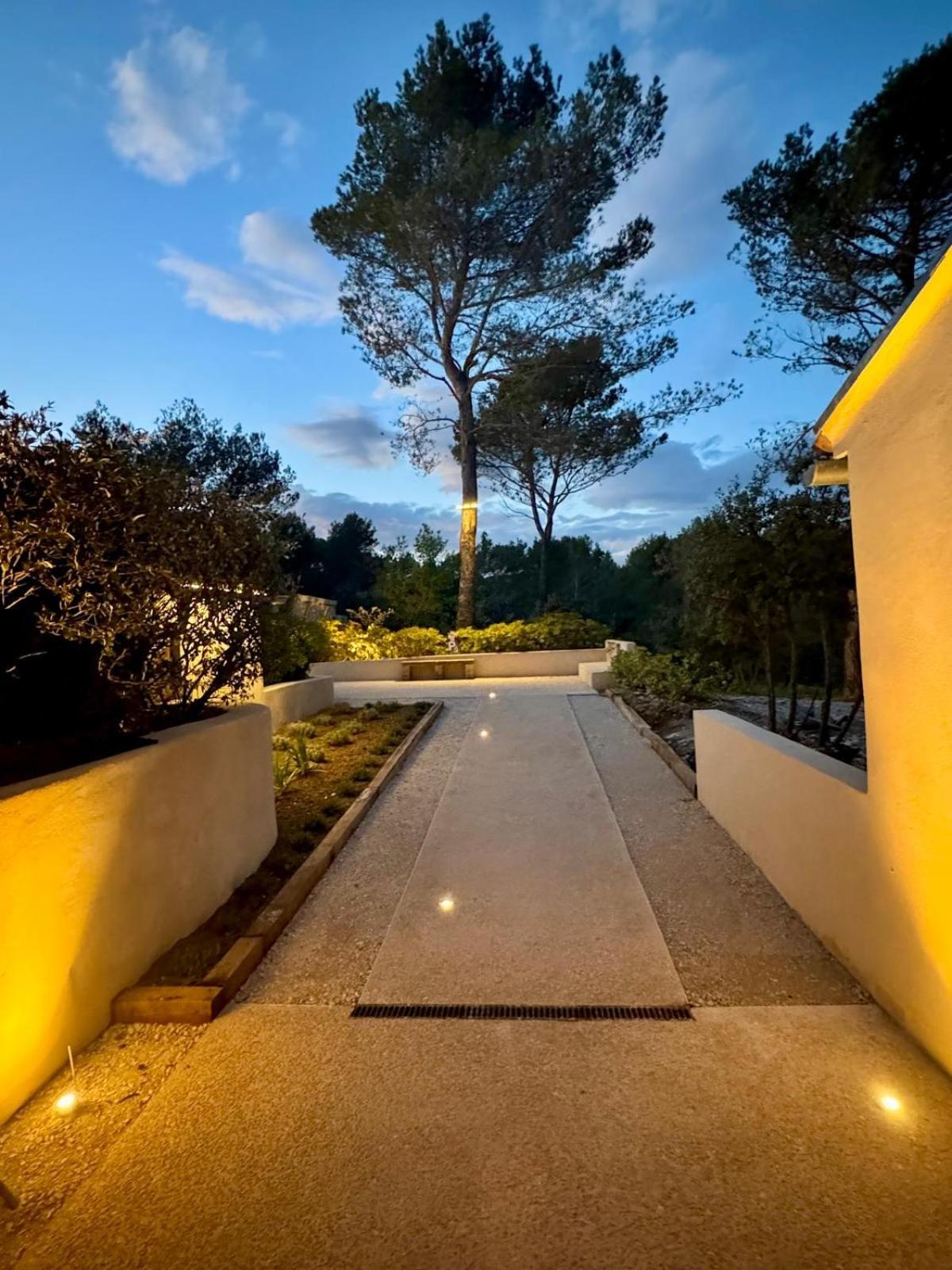 La Cle Des Champs, Boutique Hotel & Spa - Le Mas De Garrigon Roussillon en Isere Dış mekan fotoğraf