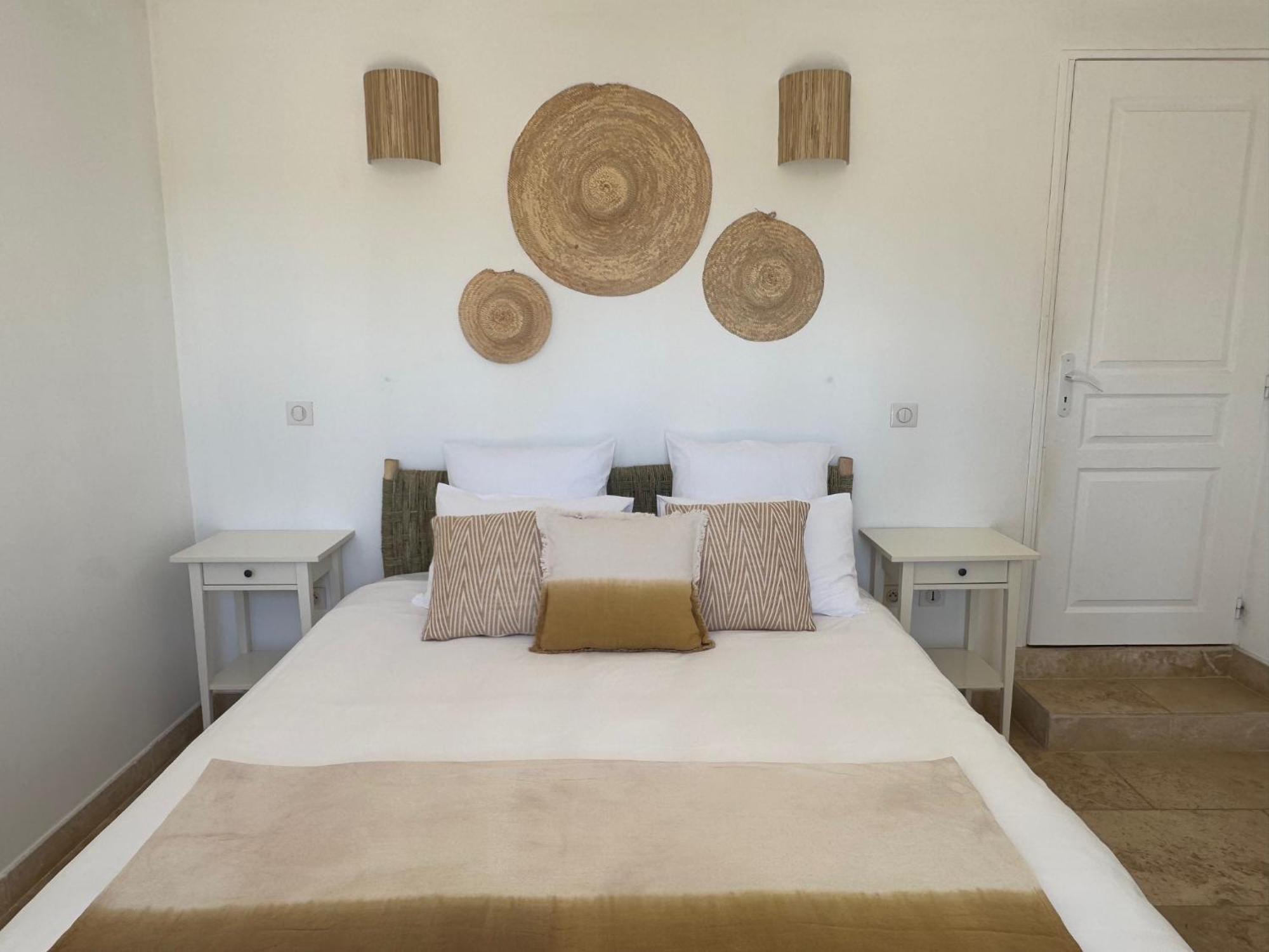 La Cle Des Champs, Boutique Hotel & Spa - Le Mas De Garrigon Roussillon en Isere Dış mekan fotoğraf