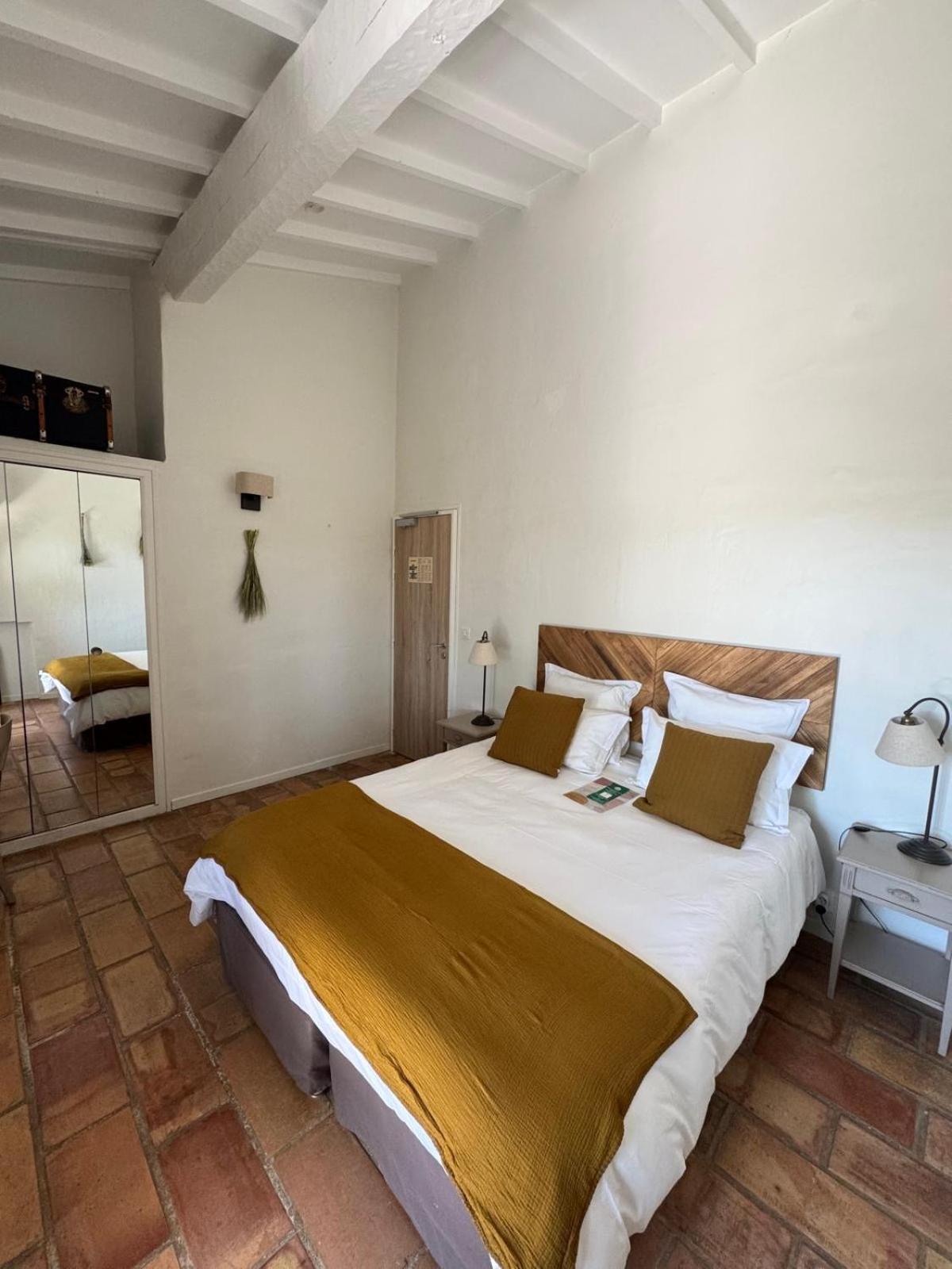 La Cle Des Champs, Boutique Hotel & Spa - Le Mas De Garrigon Roussillon en Isere Dış mekan fotoğraf